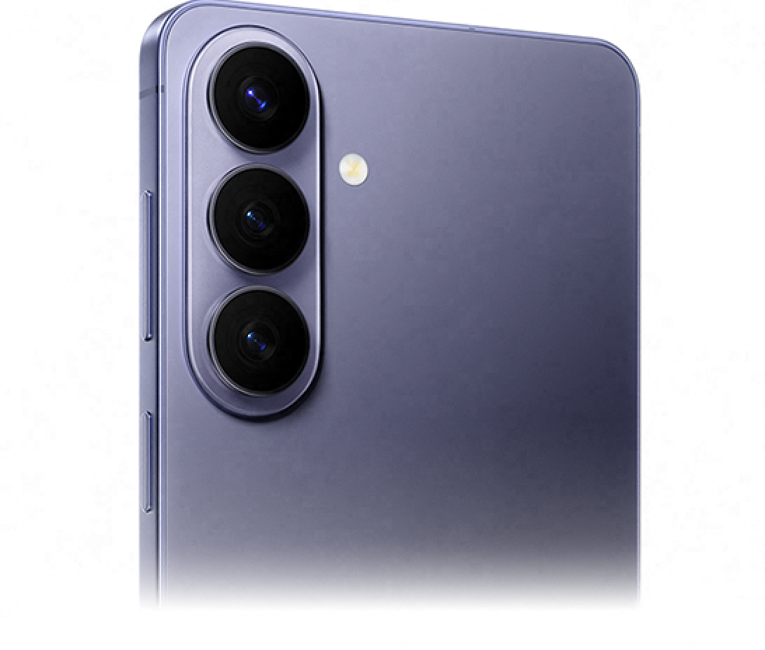 A view of the Galaxy Watch Ultra face with health feature highlights around it.